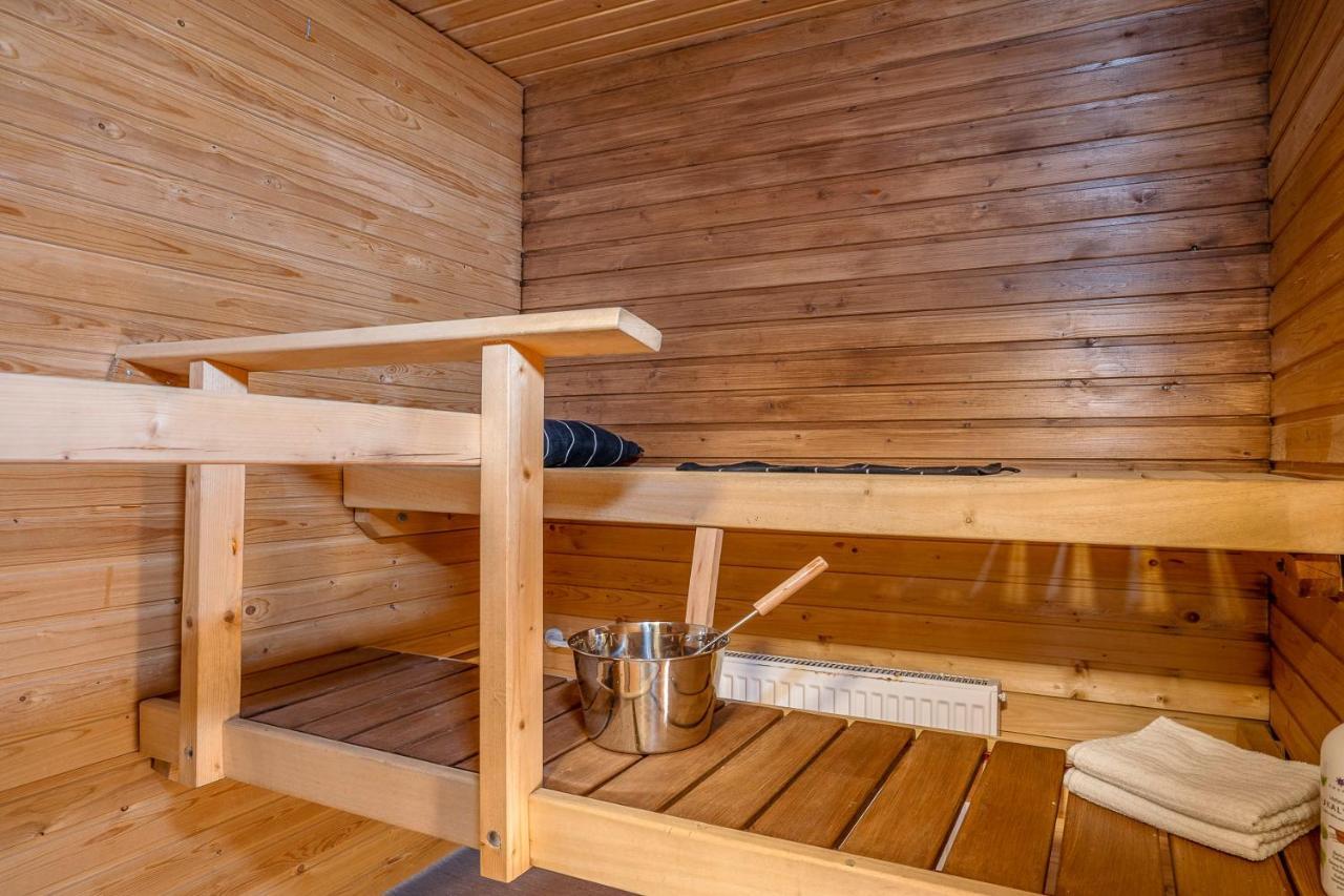 Apartment Sleepwell Sukkula With Private Sauna And Parking Turku Exterior foto
