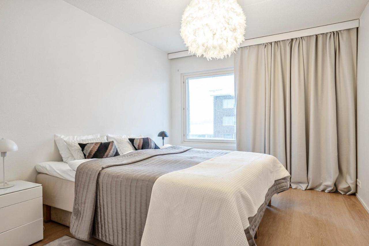 Apartment Sleepwell Sukkula With Private Sauna And Parking Turku Exterior foto